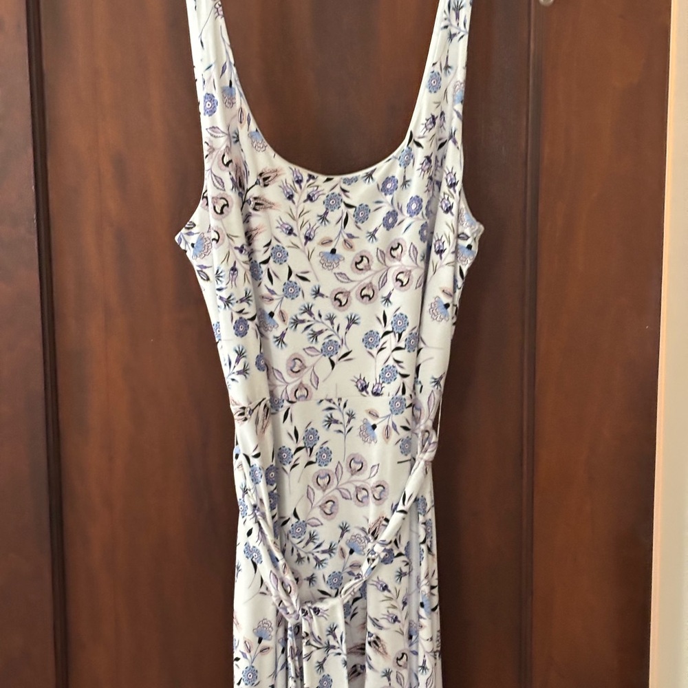 Loft dress, size M. Midi. Worn only twice.